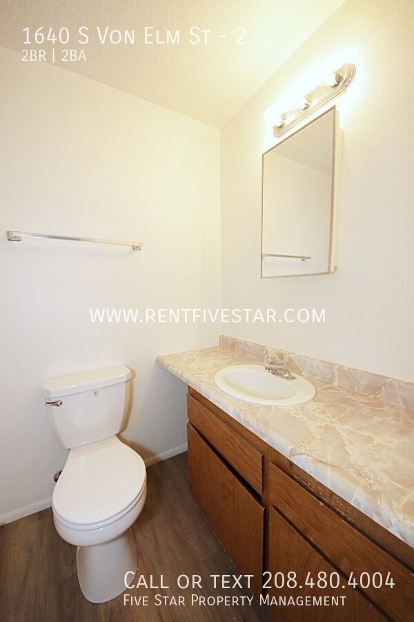 Building Photo - 1640 S Von Elm St