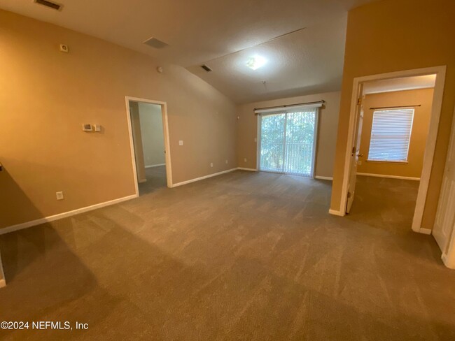 Building Photo - 7060 Deer Lodge Cir