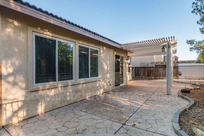 Building Photo - 41423 Temeku Dr