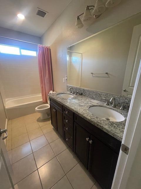 Building Photo - 73629 Vermeer Way