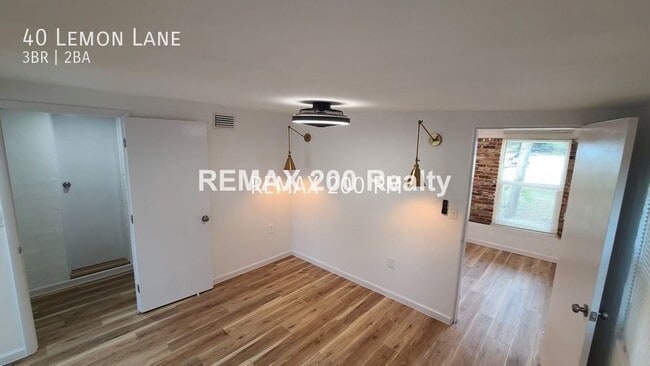 Building Photo - 40 Lemon Ln