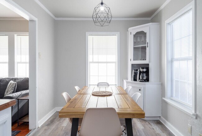 Building Photo - 1538 S 19th St