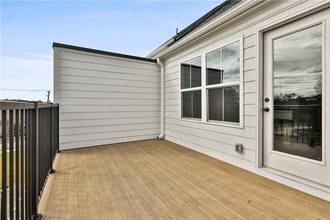 Building Photo - 2549 Astaire Ct NW