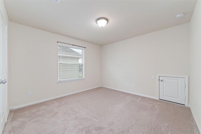 Building Photo - 13842 Evansdale Ln