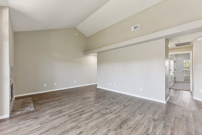 Floorplan - Waters Edge Apartment Homes