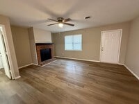 Building Photo - 1605/1607 Cedar Shoals Dr