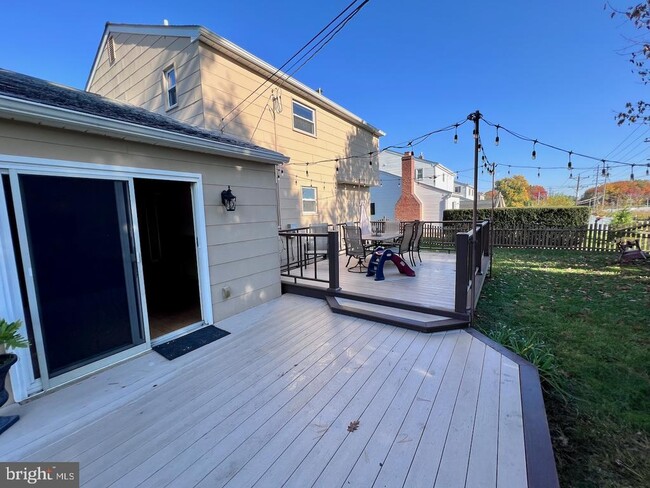 Building Photo - 918 Rockwell Rd