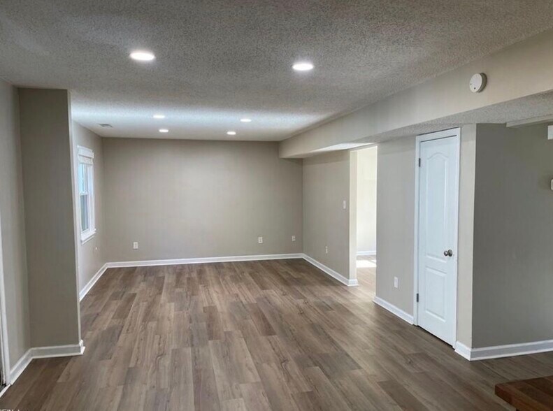 Building Photo - 1116 Woodcock Ln