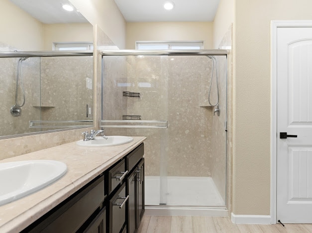 Building Photo - Spacious 3-bedroom home offering 1,785 sq ft of comfortable living space.