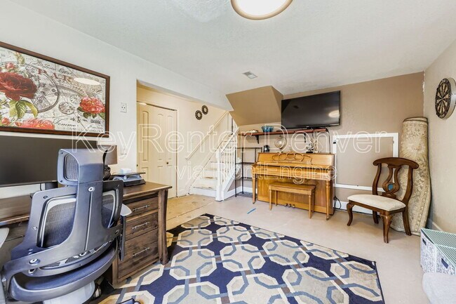 Building Photo - 12295 Crabapple St