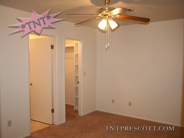 Building Photo - Condo in Montana Villas HOA ~ COMP HOLD