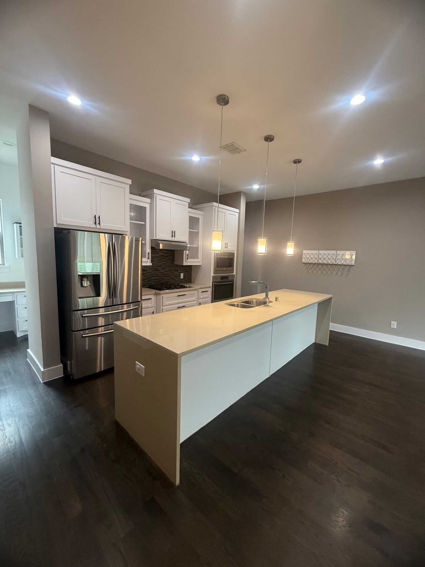 Building Photo - 3008 Zenia Dr