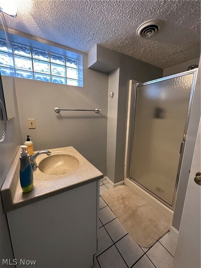 Building Photo - 1579 Laclede Rd