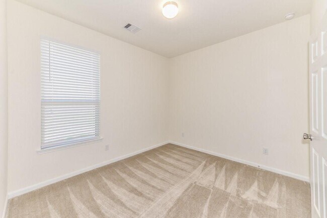 Building Photo - 28319 Aperture Ct