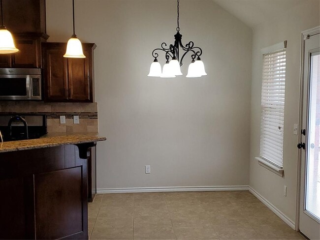 Building Photo - 16113 Juliet Dr