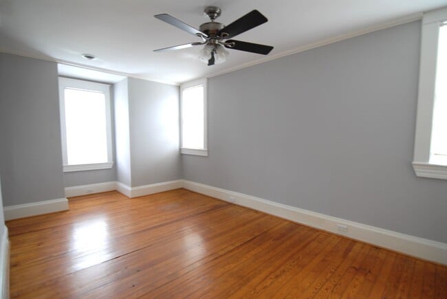 Building Photo - Charming Historical Renovated 3 bedroom 2 ...