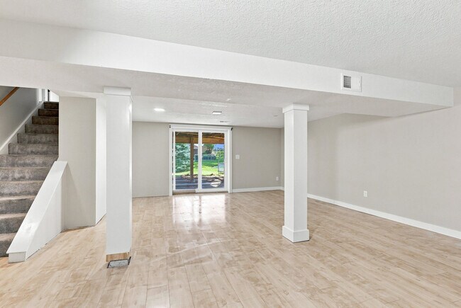 Building Photo - 2803 N Pine St