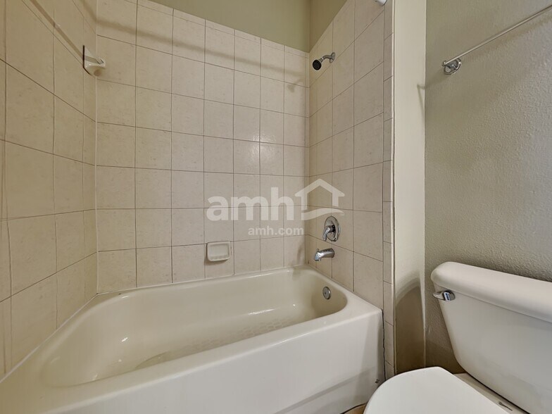 Building Photo - 8011 Terrace Arbor Ct