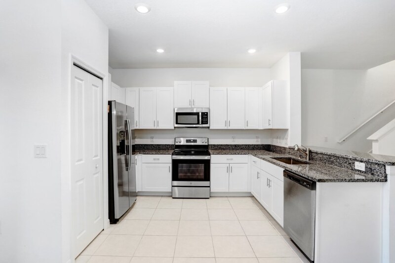 Building Photo - 6024 Shiner St