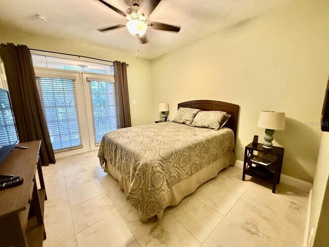 Building Photo - 5000 Culbreath Key Way