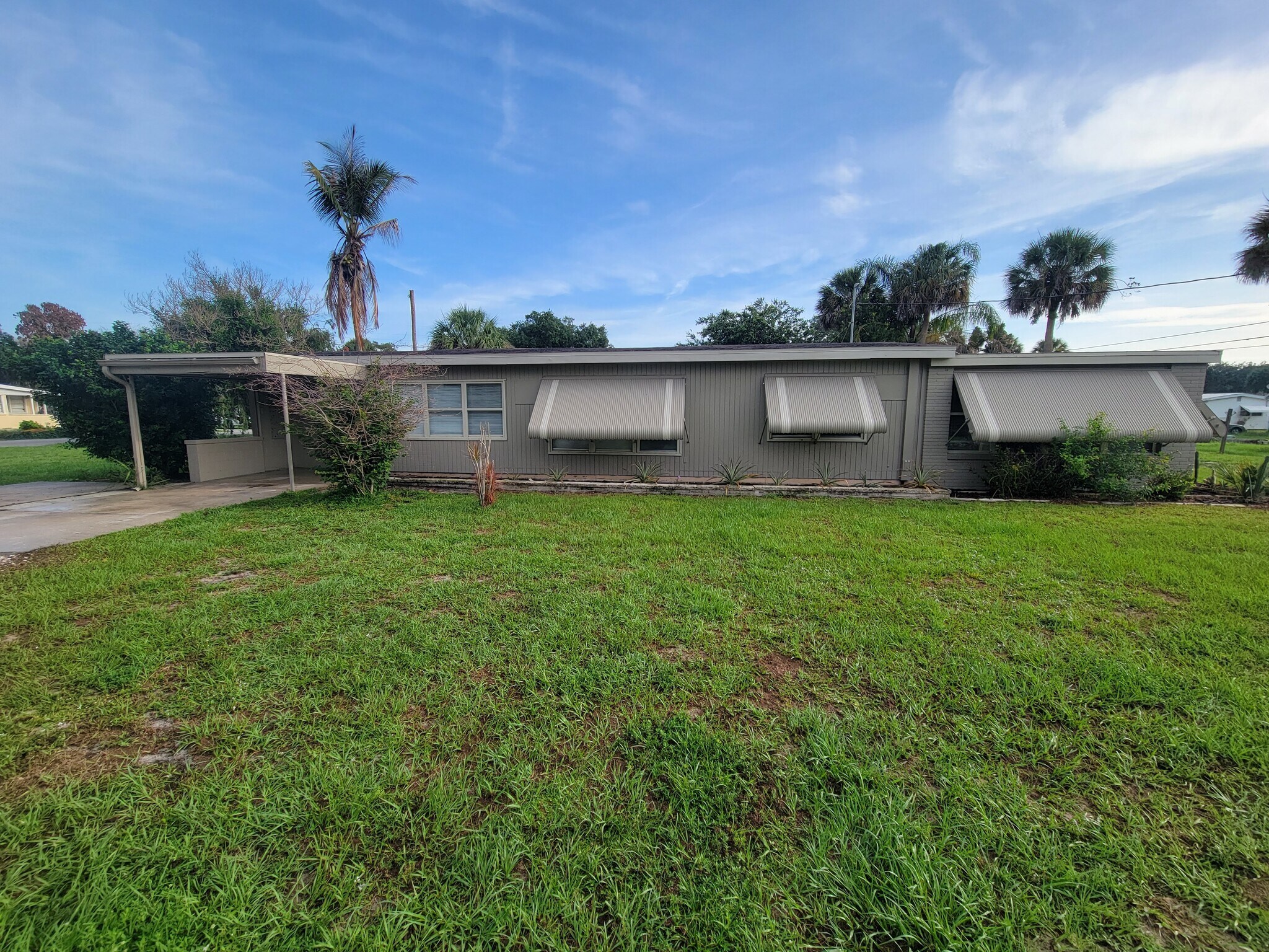Building Photo - 1805 49th Ave