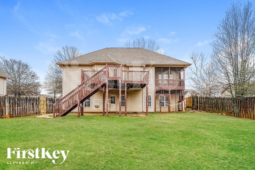 Building Photo - 136 Silverstone Ln