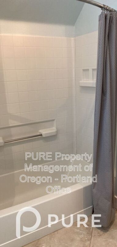 Building Photo - 22 S Meade St