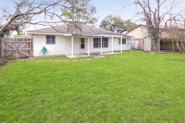 Building Photo - 6502 Archgate Dr