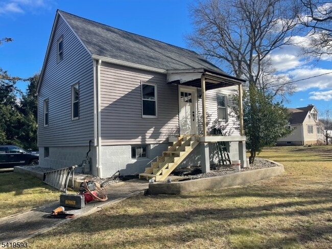 Building Photo - 246 Beaverbrook Rd