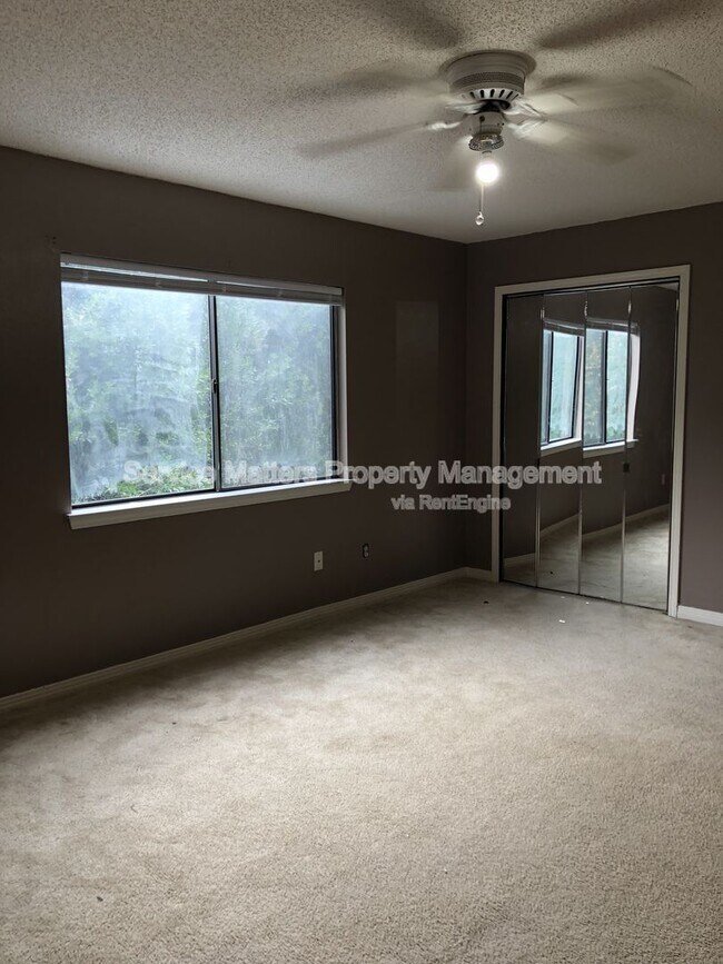 Building Photo - 1111 Bloodworth Ln