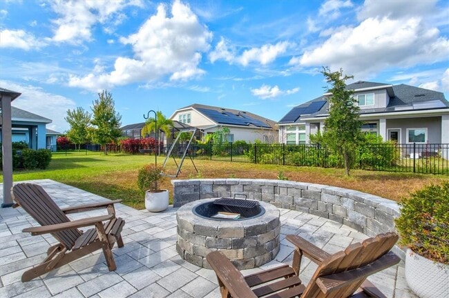 Building Photo - 5709 Silver Sun Dr