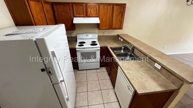 Building Photo - 3 bed/ 2.5 bath townhome in Fleming Island