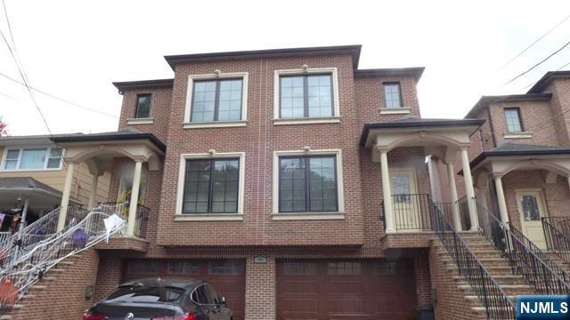 Building Photo - 48 E Homestead Ave