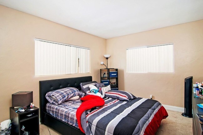 Building Photo - 1143 Granger St