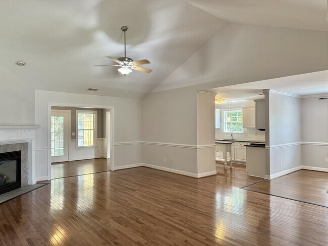 Building Photo - 3721 Stillwood Dr