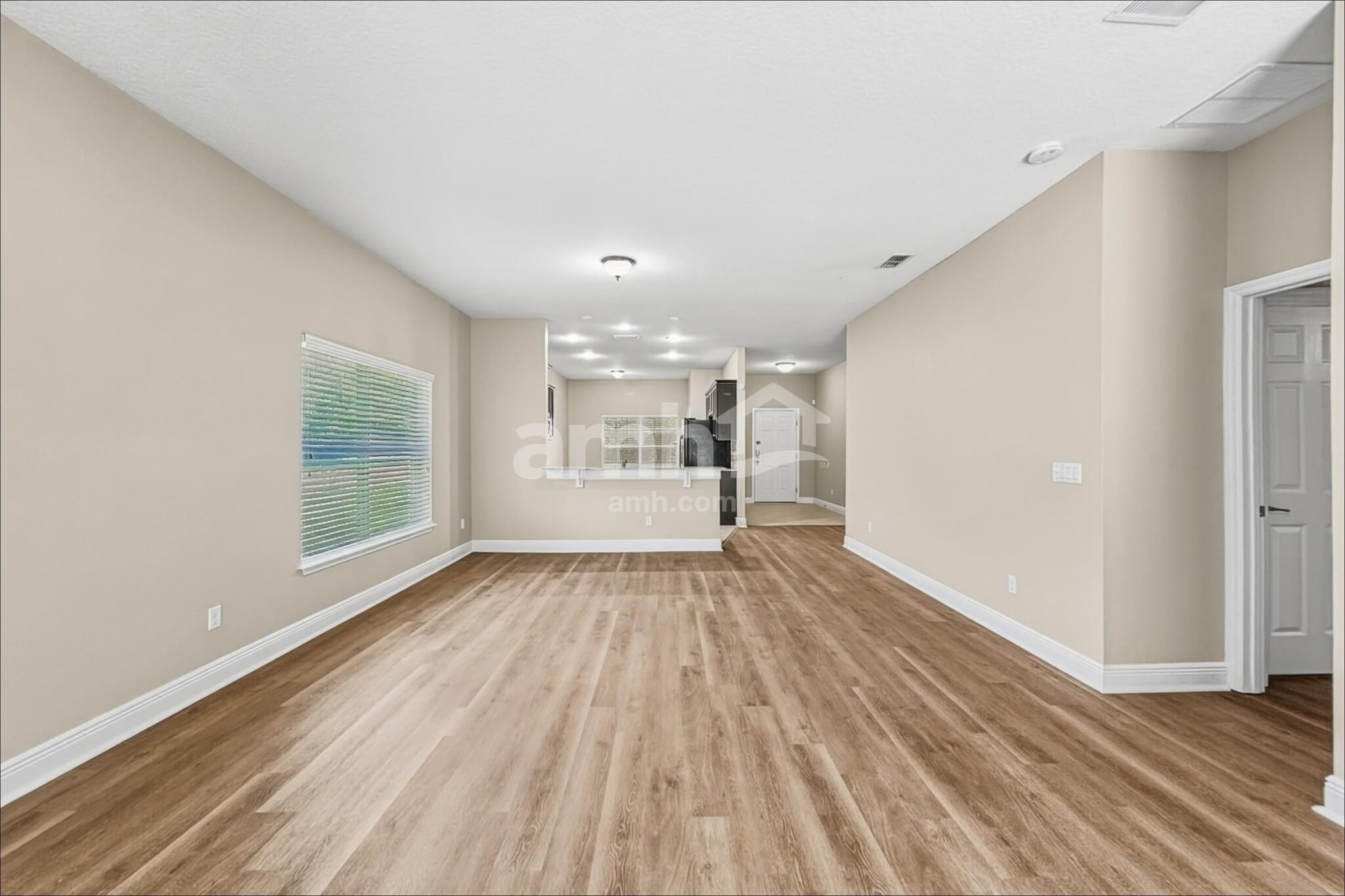 Building Photo - 30113 Saddlebred Ln