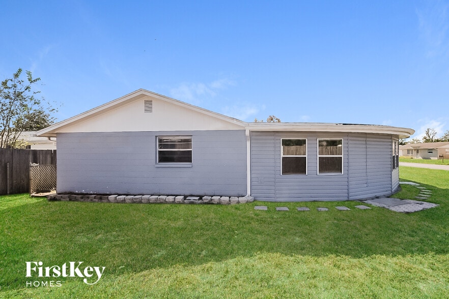 Building Photo - 3243 Allandale Dr