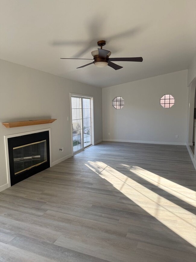 Building Photo - COMPLETELY REMODELED 3 BEDROOM 2 BATH HOUSE