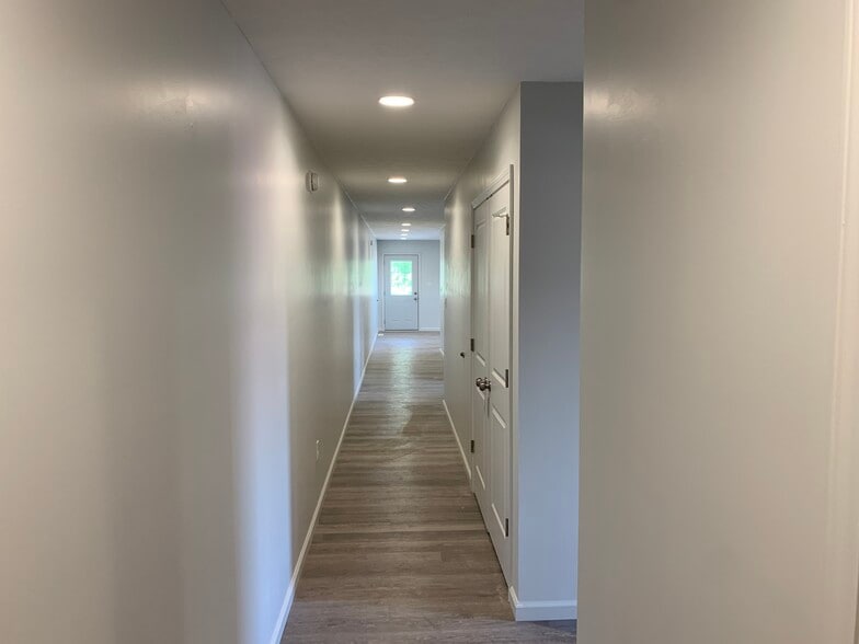 Building Photo - 3985 N 150 W