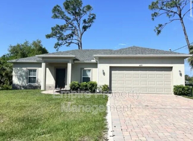 Primary Photo - Modern & Spacious 3 Bed, 2 Bath Home in No...
