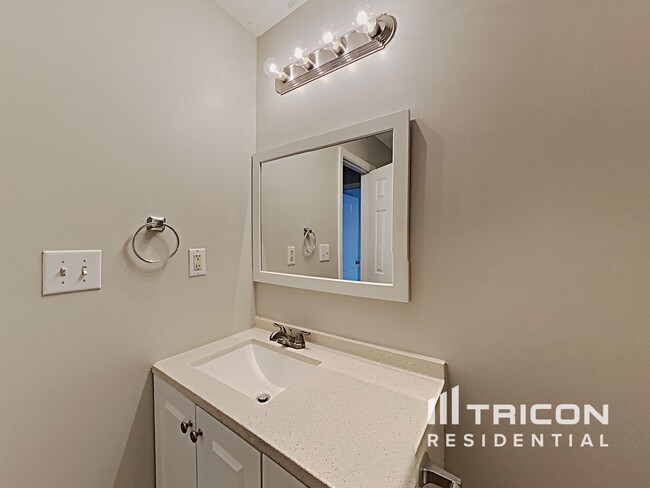 Building Photo - 5472 Brickleberry Way