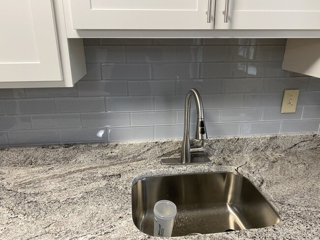 Building Photo - 2153-2159 Farleigh Rd