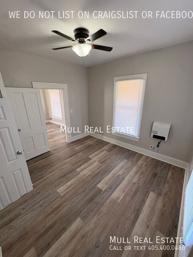 Building Photo - 122 North N Avenue