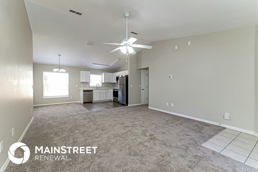 Building Photo - 1147 Royal Ridge Dr