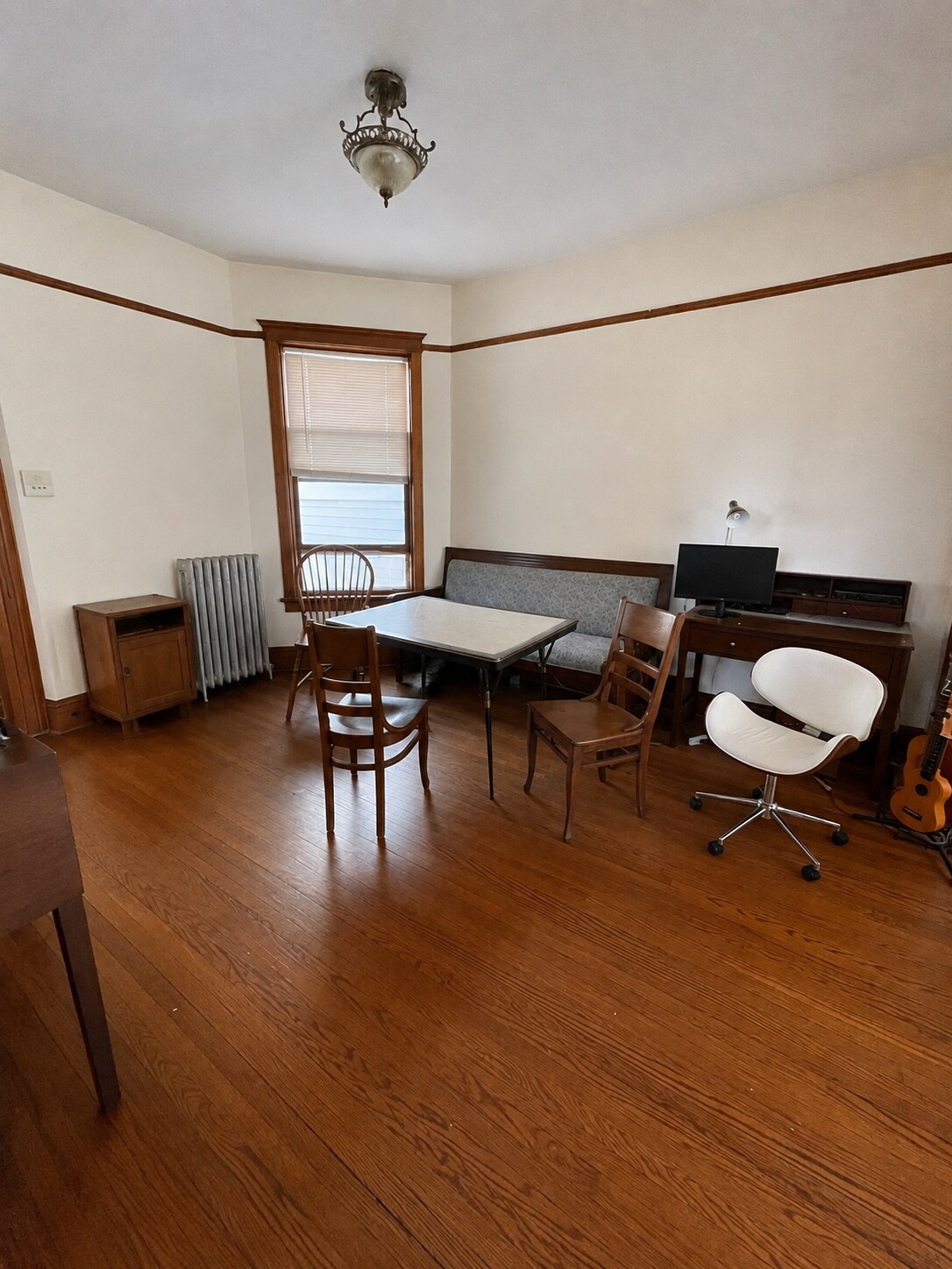 Building Photo - 3326 N Clark St