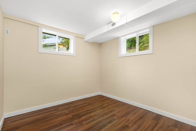 Building Photo - 7035 16th Ave SW