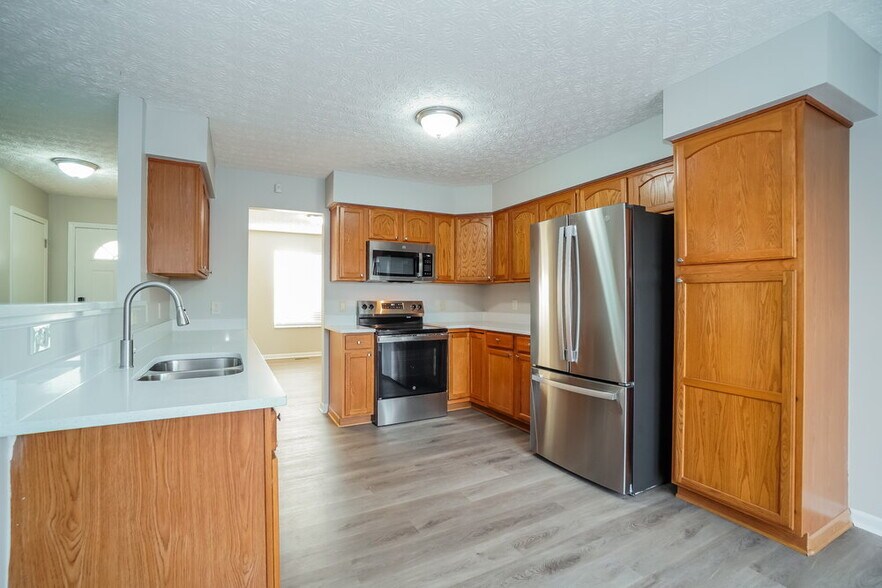 Building Photo - 9054 Jackies Bend