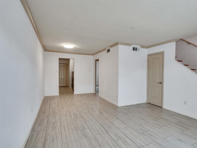 Building Photo - 1701 Upland Dr