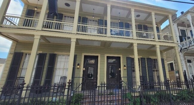 Primary Photo - 1520 St Mary St