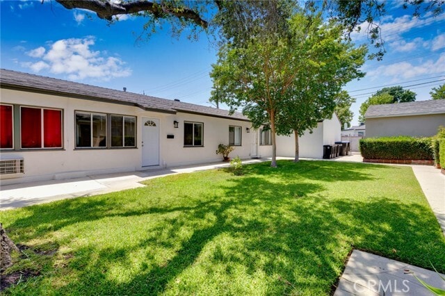 Building Photo - 1669 N Hollywood Way
